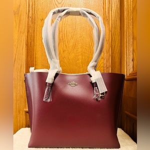 COACH MOLLIE TOTE- GOLD WINE MULTI